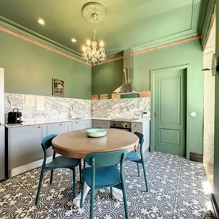 Victoria * カミーニャ